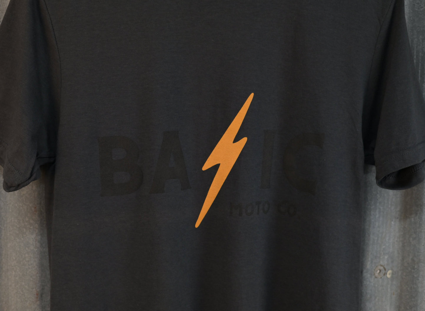 BASIC T-Shirt