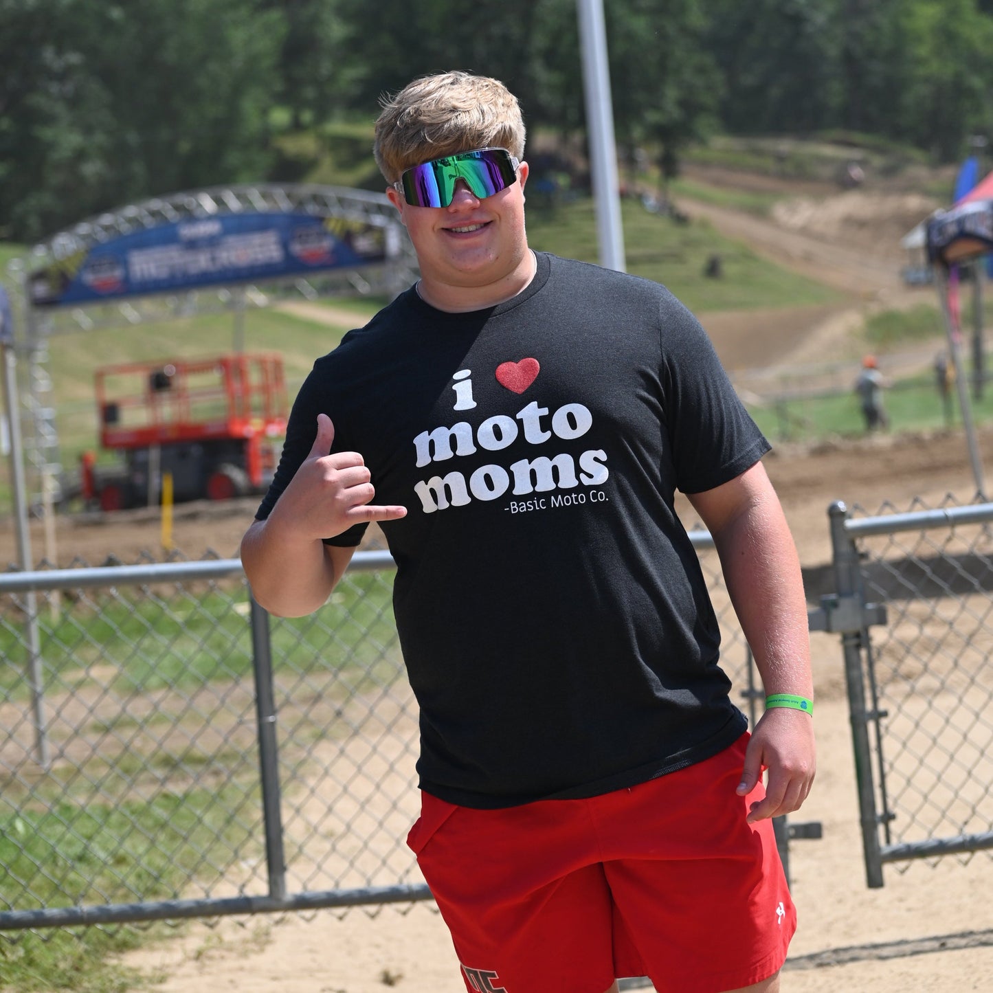 I Heart Moto Moms Black Tee