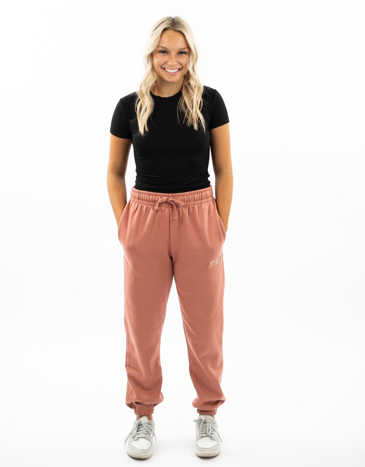 BASIC - Women's Sweatpants - Rust