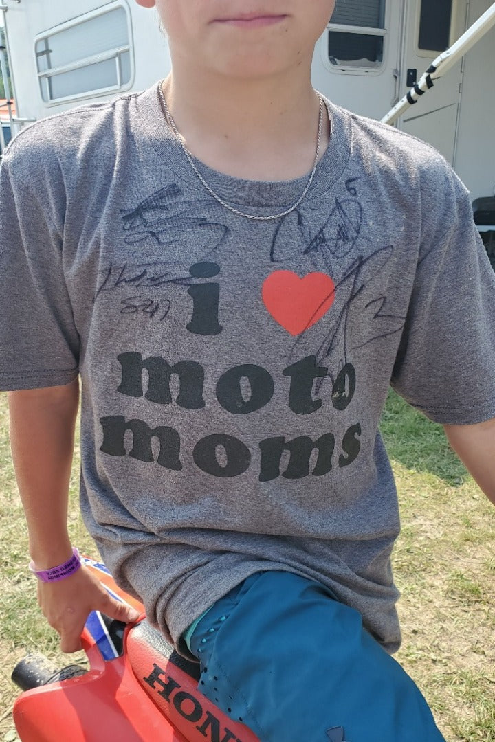 I Heart Moto Moms Gray Tee